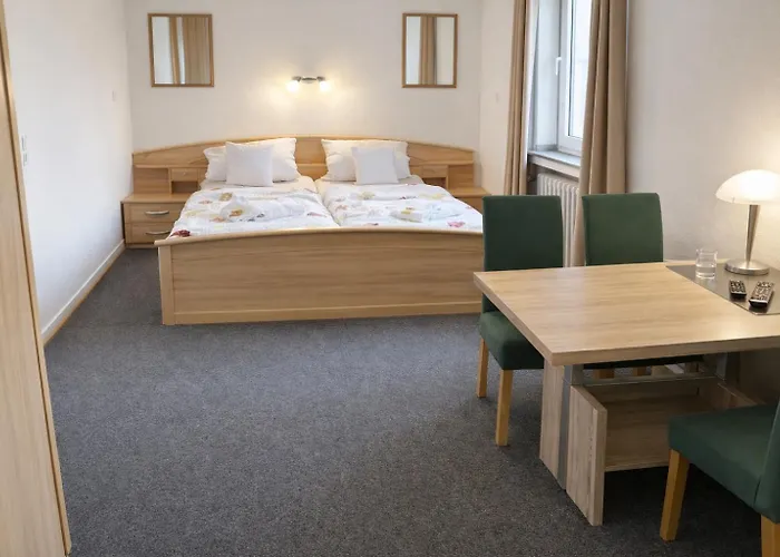 Hotel Haus Schwan 3*