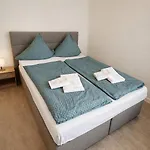 Haus Schwan 3* Kolín nad Rýnem